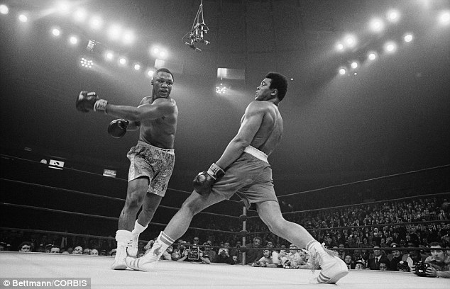Joe Frazier vs Muhammad Ali.jpg